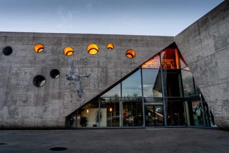 Krakow: City Pass with Entry to 22 Museums and Attractions - Key Points