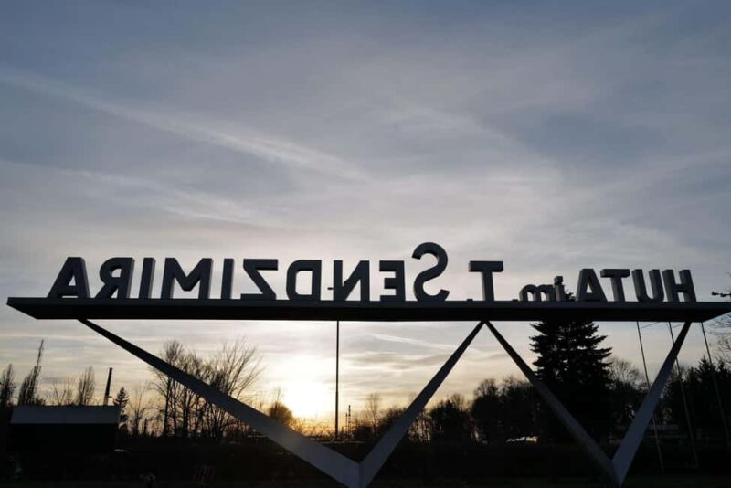 Krakow: Communist Tour City Sightseeing Nowa Huta E Golf Car - Stories and Anecdotes from the Socialist Era