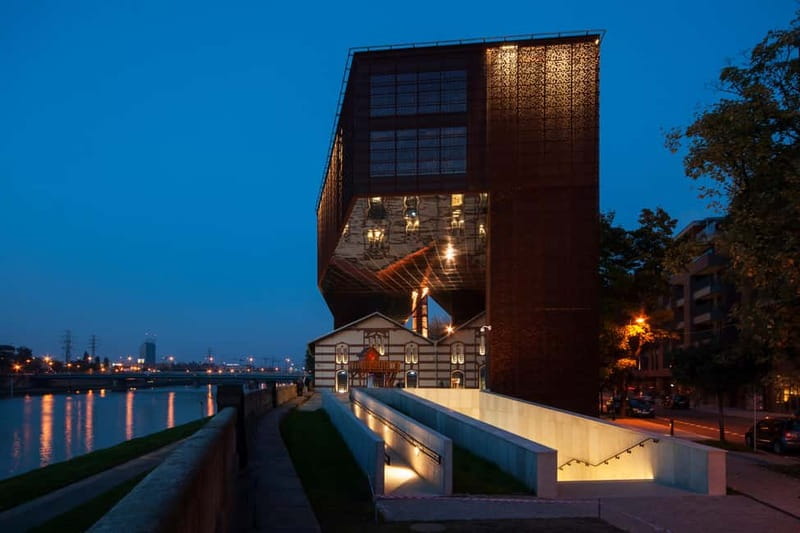 Krakow: Cricoteka Museum and Culture Center Entry Ticket - Discovering the Theatrical Collection of Tadeusz Kantor