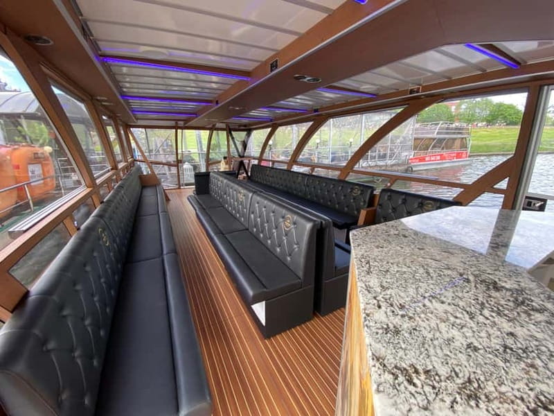 Krakow: Day or Night Vistula River Cruise with Audio Guide - Onboard Experience and Additional Amenities