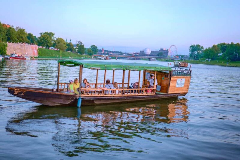 Krakow: Evening or Night Gondola Cruise - What’s Included and What to Keep in Mind
