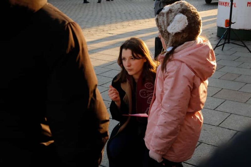 Krakow: Fairy Tales and Legends Guided Family Tour - Discovering the Wawel Cathedral’s Mysteries