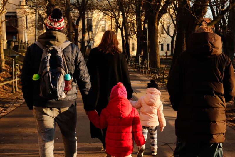 Krakow: Fairy Tales and Legends Guided Family Tour - The Thrilling Legend of the Wawel Dragon