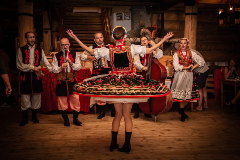 Krakow: Full Traditional Polish Dinner & Folk Show - Value and Overall Experience