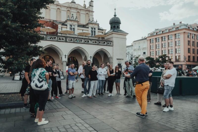 Krakow: Guided Old Town Tour - Knowledgeable Guides and Their Impact