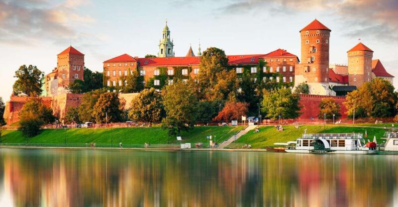 Krakow: Guided Old Town Tour - Overall Value and Suitability