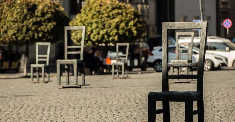 Krakow: Guided Tour of the Jewish Ghetto - Key Points