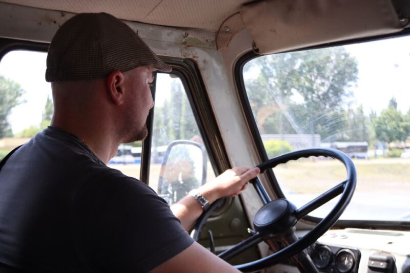 Krakow: Guided Tour to Nowa Huta on Commie Retro Van - Key Points