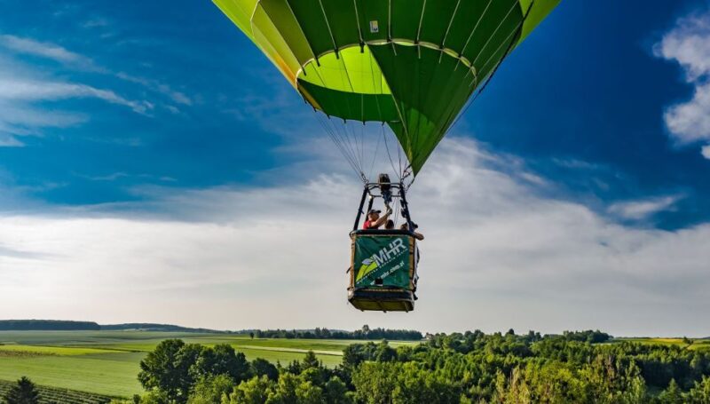 Kraków: Hot Air Balloon Exclusive Tour with Champagne - Champagne and Celebration Post-Flight