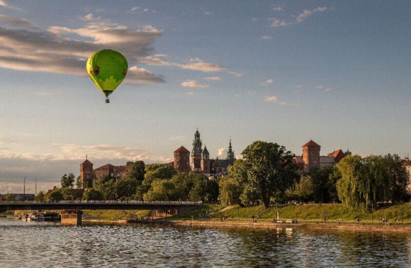 Kraków: Hot Air Balloon Flight with Champagne - Feel the Excitement of a Hot Air Balloon Flight with Professional Guidance