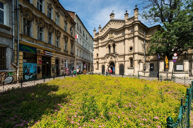 Krakow Jewish Quarter Guided Walking Tour - Visiting Krakow’s Old Synagogue and Remuh Synagogue