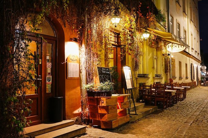 Krakow: Jewish Quarter Kazimierz Guided Tour - Starting Point and Meeting Logistics in Krakow