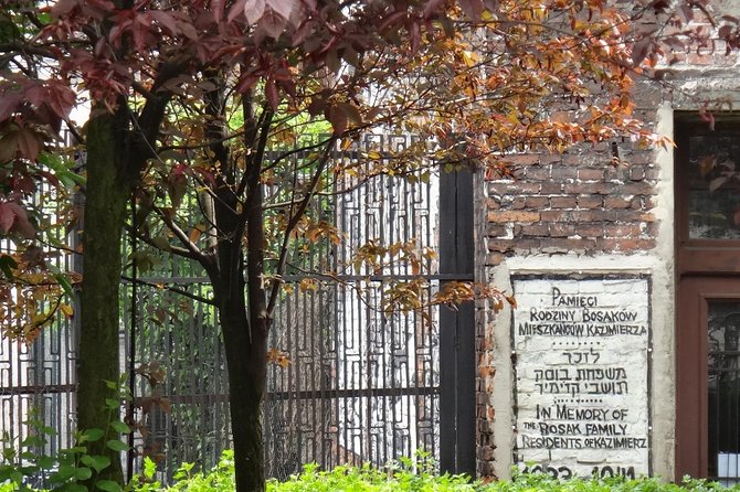 Krakow Kazimierz and Jewish Ghetto Tour with Synagogues - The Significance of Plac Bohaterów Getta