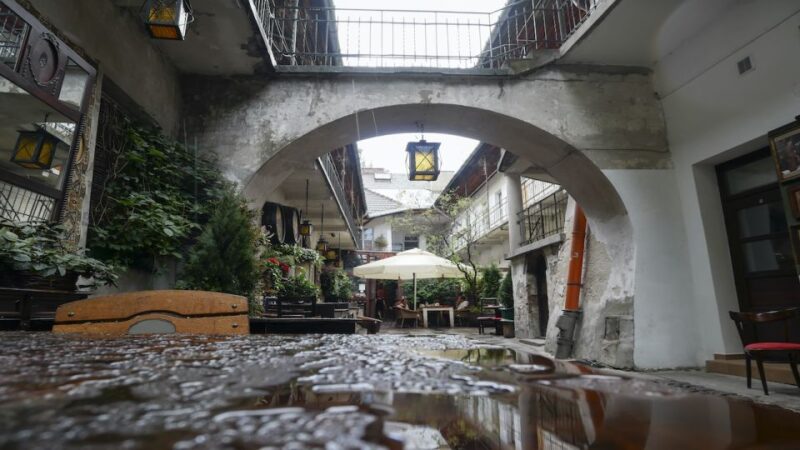 Krakow: Kazimierz Jewish Quarter Walking Tour - Logistics and Booking Flexibility