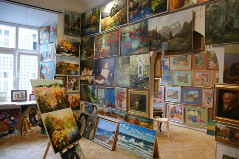 Krakow: Live Music Sound Journey in the Dark - Key Points