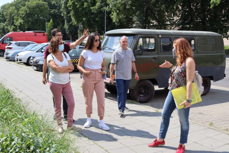 Krakow: Nowa Huta Guided Tour in Vintage Car - Logistics: Pickup, Group Size, and Language Support