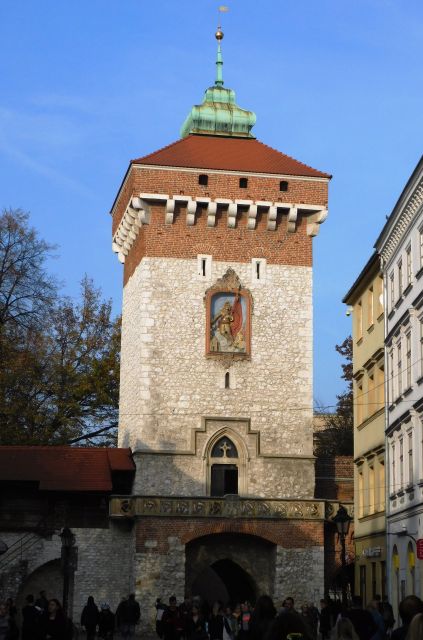 Krakow Old Town and Jewish Quarter in one guided walk - The Tour Stops and Highlights