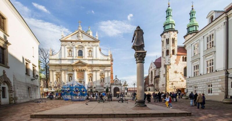 Krakow: Old Town by Golf Cart, Wawel, and Underground Museum - Exploring Krakow’s Historic Old Town with an Audio Guide