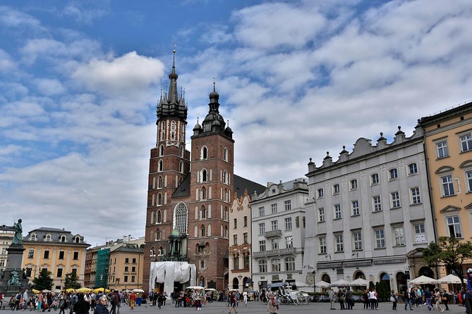 Krakow Old Town Guided Walking Tour - Architectural Marvels of Krakow’s Old Town