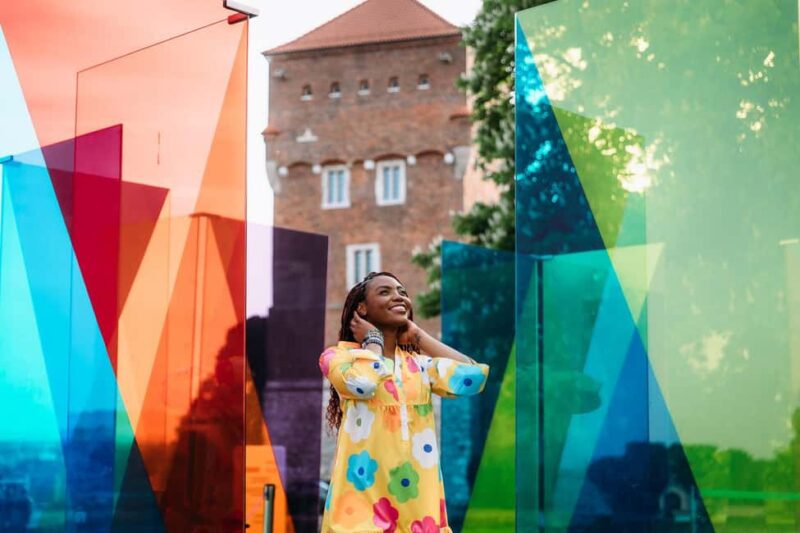Krakow Old Town - photoshoot with a local photographer - Meeting in Front of Bazylika Mariacka Near Hard Rock Cafe