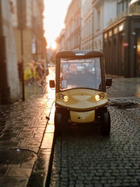 Krakow: Old Town Sightseeing Tour by Electric Golf Cart - Key Points
