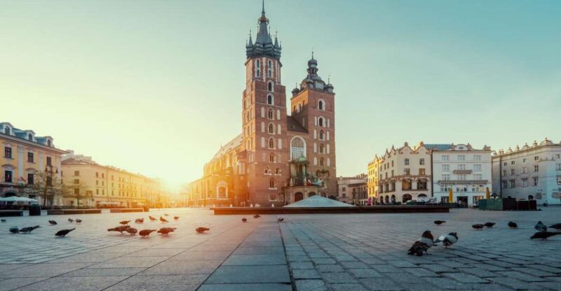 Krakow: Old Town Walking Tour - Highlights of Krakow’s Old Town Landmarks
