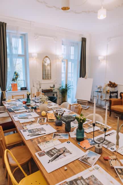 Kraków: Paint Watercolor Postcard with a Local Artist - Personalizing Your Kraków-Inspired Postcard