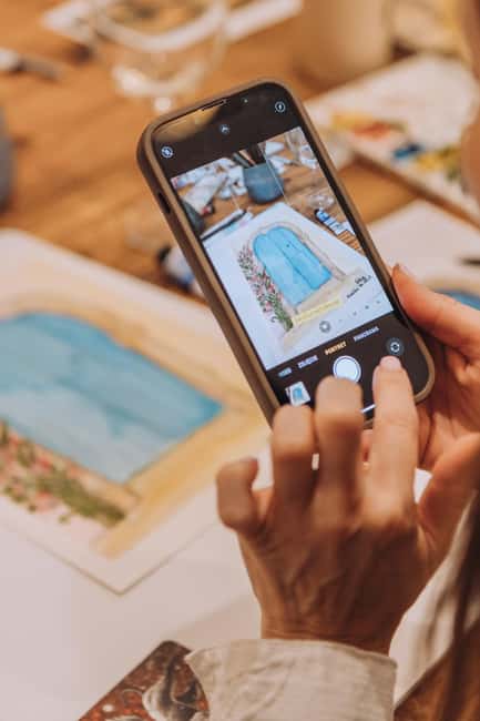 Kraków: Paint Watercolor Postcard with a Local Artist - Comparing This Experience to Other Kraków Tours