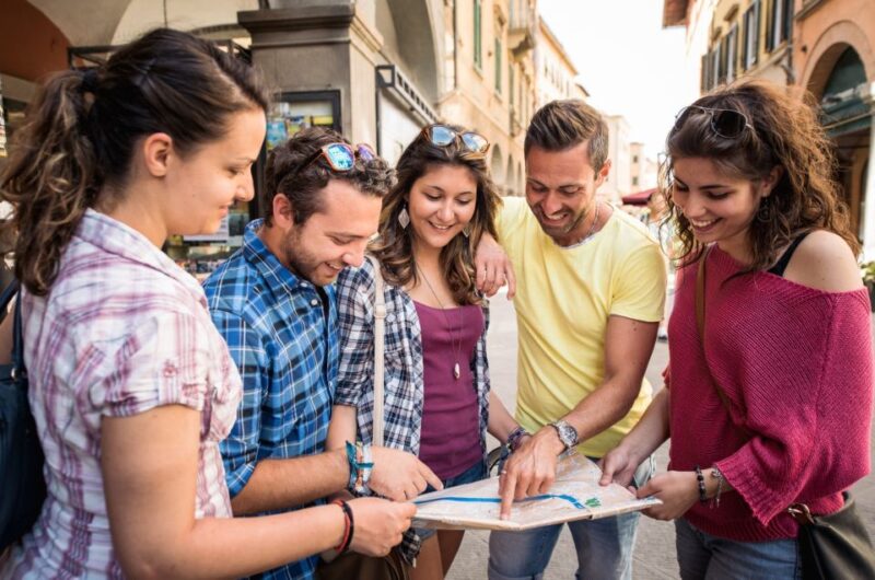 Krakow: Pieskowa Skala Castle Private Guided Tour - Inside the Castle: Exhibits and Legends