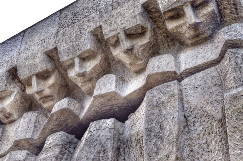 Krakow: Plaszow Concentration Camp Walking Tour - The Starting Point at Apteka pod Orem