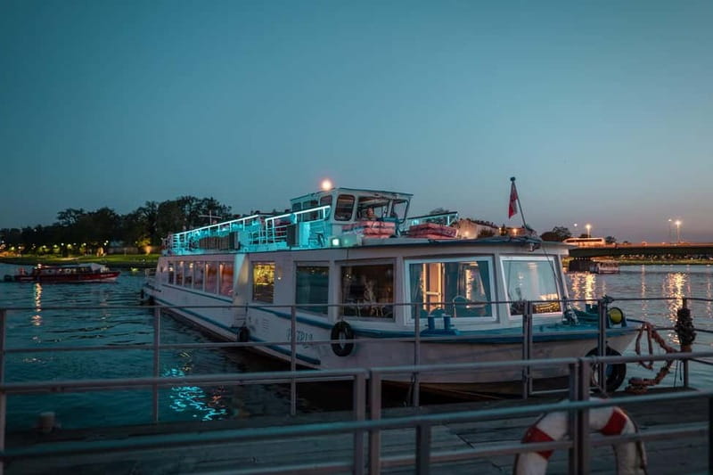 Krakow: Private Evening Boat Tour - Logistics: How to Find the Meeting Point