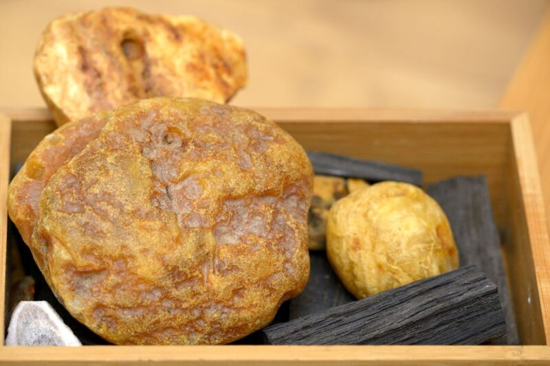 Krakow: Private Shopping Tour with Snacks and Beer Tasting - Practical Details and Inclusions