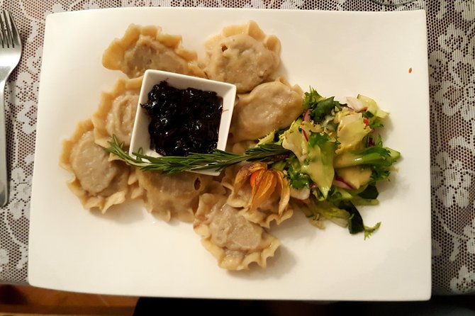 Krakow Private Traditional Polish Food Tour - Cultural and Architectural Highlights in Old Town