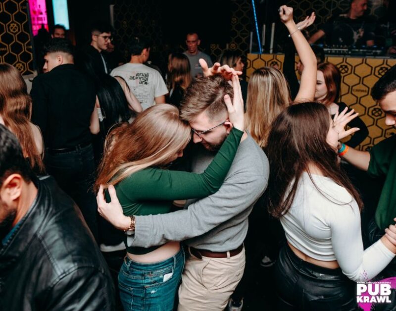 Krakow: Pub Crawl 1H Open Bar, VIP Entry & Welcome Shots - Value for Money and Additional Inclusions