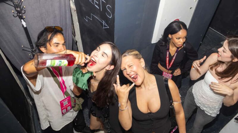 Krakow: Pub Crawl 1H Open Bar, VIP Entry & Welcome Shots - Accessibility and Suitability