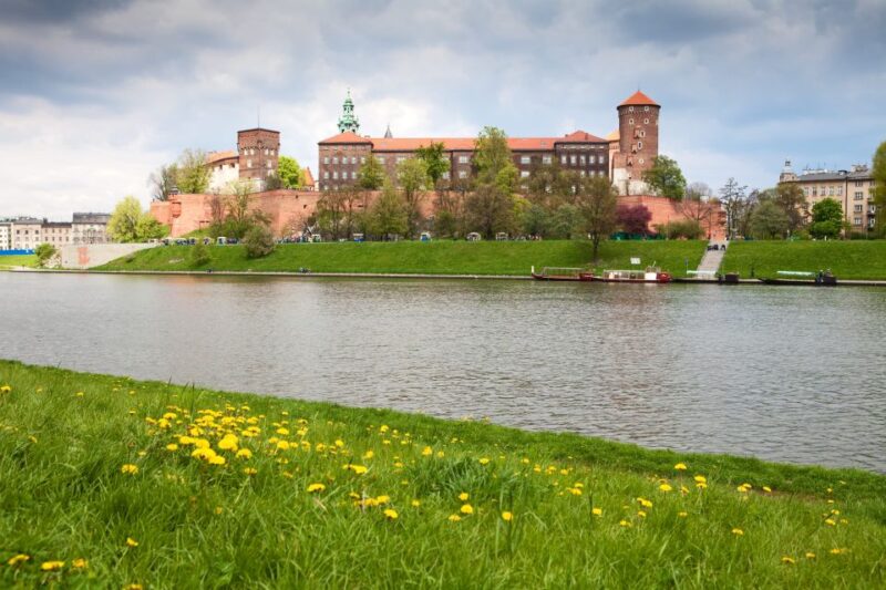 Krakow: River Cruise and Wieliczka Salt Mine Group Tour - Starting Point and Meeting Details