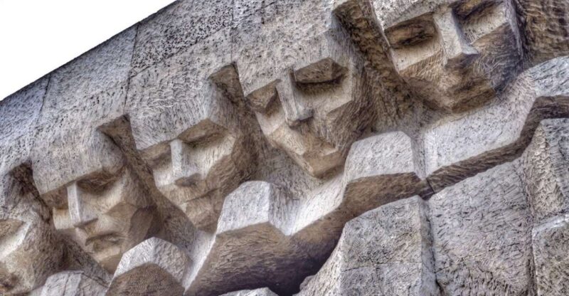 Krakow: River Cruise & Plaszow Concentration Camp Tour - Practical Details: Meeting Point and Duration