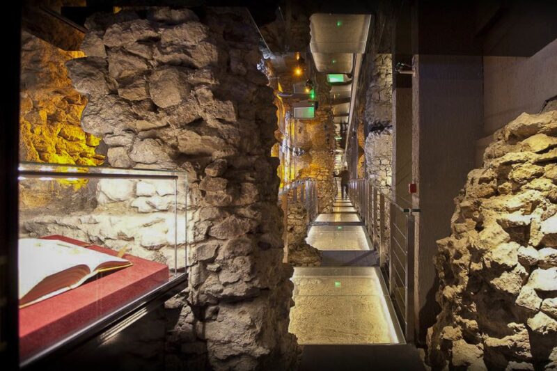 Krakow: Rynek Underground Museum Skip-the-line Guided Tour - Explore Kraków’s Medieval Past Beneath the Main Square