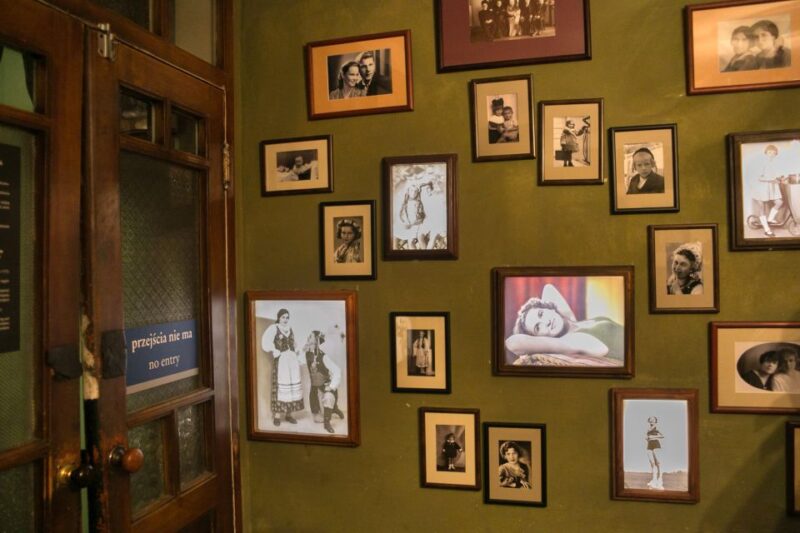 Krakow: Schindler's Factory & Ghetto Guided Tour - Introduction to the Krakow Schindlers Factory & Ghetto Tour