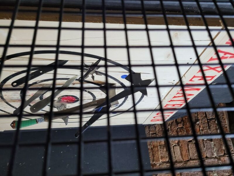 Kraków: Shurikens, Kunais, Knives, Tomahawks, Axes, Shooting - Who Will Enjoy This Experience?