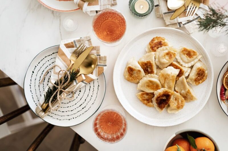 Krakow: Street Food Walking Tour - Sampling Krakows Classic Obwarzanek