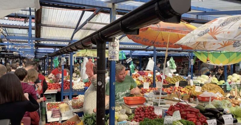 Krakow: Street Food Walking Tour - Accessibility and Practical Details