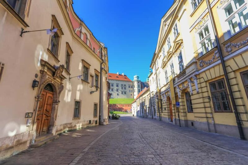 Krakow: The Underground Market Museum Guided Tour - The Guide’s Expertise and Storytelling Style