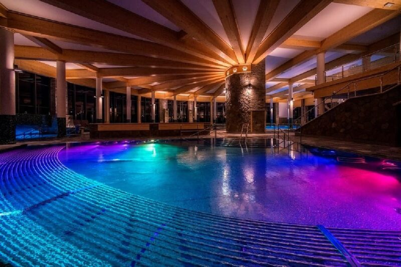 Krakow: Thermal Baths Evening Experience - Dining and Refreshments at the Baths