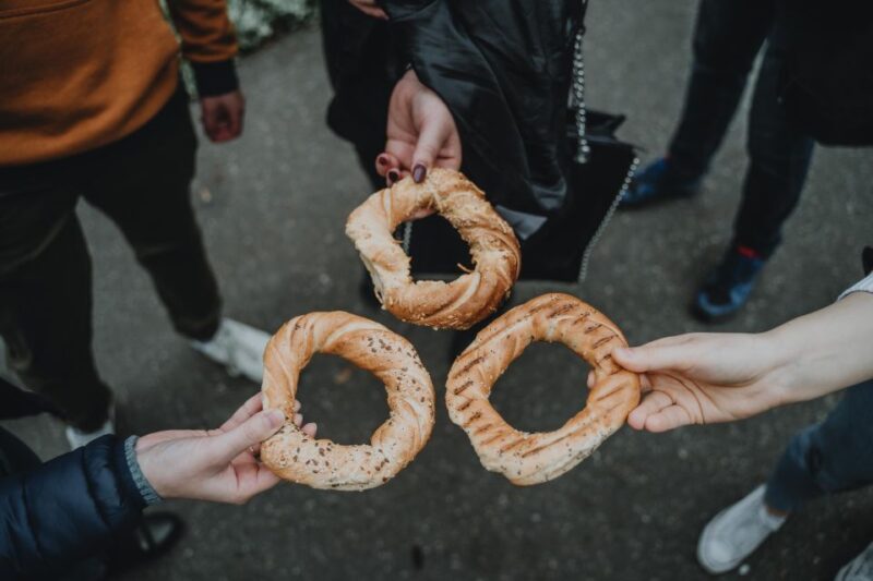 Krakow: Traditional Polish Food and Drinks Tasting Tour - Visiting Local Eateries and Cozy Restaurants