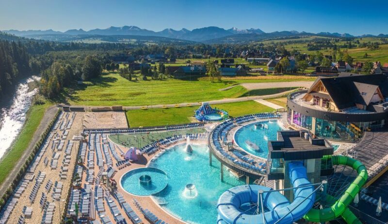 Krakow: Trip to Chocholow Thermal Baths in Tatra Mountains - Pools, Water Activities, and Mountain Views