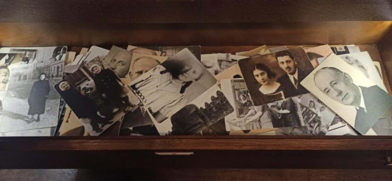 Krakow: Visit Apteka Pod Orlem in Italian - Logistics: Meeting Point, Accessibility, and Duration