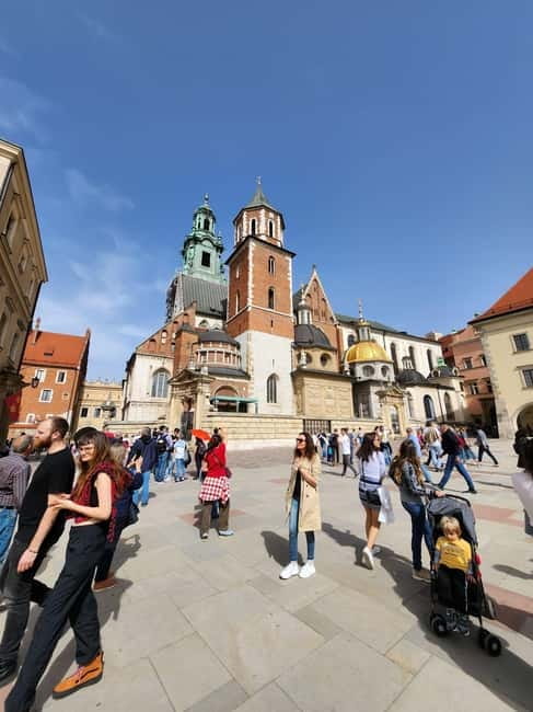 Krakow: Visit to Wawel Hill and the Cathedral - Exploring Wawel Hill and the Cathedral in Krakow