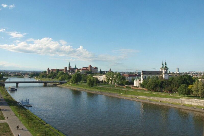 Krakow: Vistula River Sightseeing Cruise - The Experience with the Audio Guide and Commentary