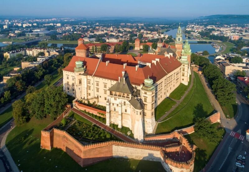 Krakow: Wawel Castle and Cathedral Guided Tour - Starting Point at St. Mary Magdalene Square